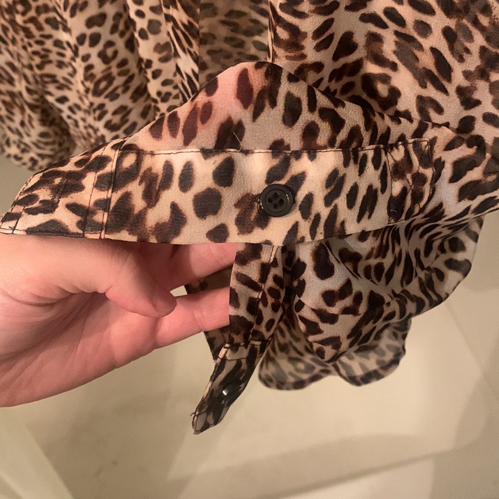 Animal print button up - Picture 5 of 5